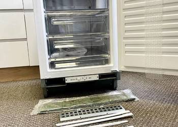 Nowa zamrażarka szufladowa do zabudowy ELECTROLUX LYB2AF82S