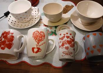 Porcelanowe kubki w  serduszka .i filiżanki