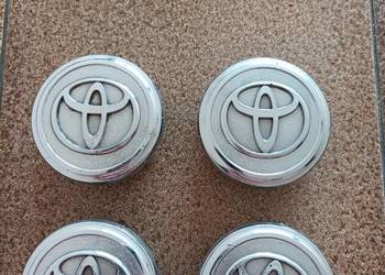 Kapsle dekielki do felg aluminiowych toyota RAV4
