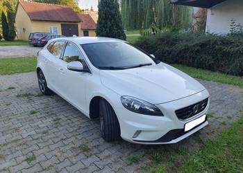 Volvo V40 RDesign 2.0 HDi 120KM Biała Perła