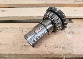 Wałek John Deere 6820, 7420, 7500