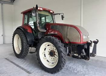 Valtra T120 do opryskiwacza, wąskie koła do międzyrzędzi
