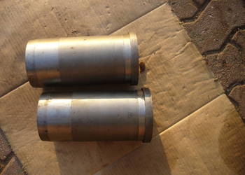 nowa tuleja do silnika 110mm
