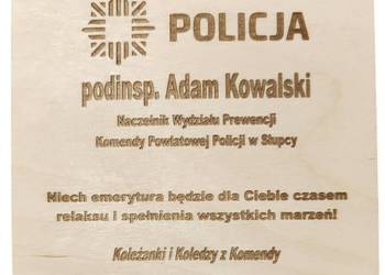 Pudełko dla emeryta np. policyjnego, z grawerem - duże