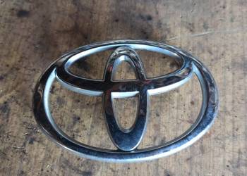 Emblemat toyota 75311-02100 Emblemat toyota 75311-02100