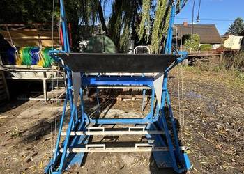 Wywrotnica do skrzyniopalet elektryczna