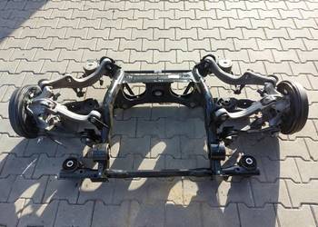 VW ID4 11A , 2024r SUV 5D ZAWIESZENIE BELKA SANKI TYŁ KPL 11A500025