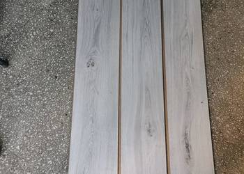 Nowe panele podłogowe sprzedam 2,6 mkw