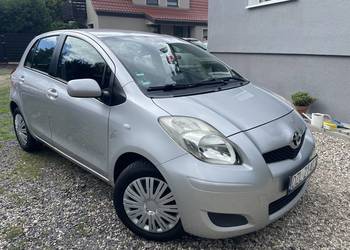 Toyota yaris  2009 rok 5-drzwi klima komputer super stan