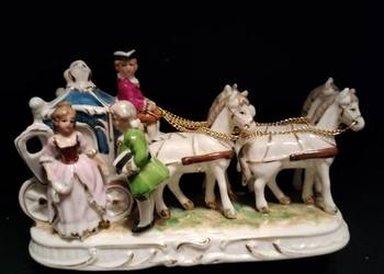 Figurka porcelanowa konie z karetą