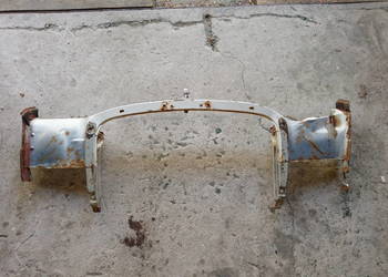Mercedes W115 pas przedni W114