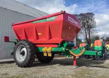 Rozsiewacz wapna AGRO-MASZ REVO 8200