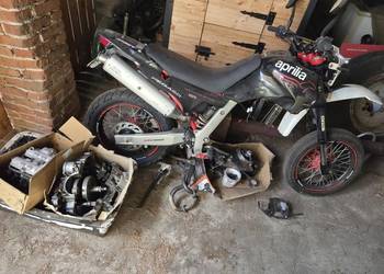 Aprilla 650 supermoto