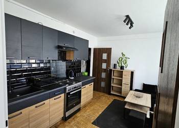 2 pokoje z aneksem kuchennym + piwnica na Służewcu