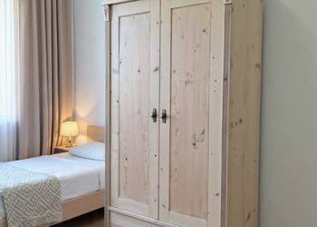 stara szafa drewniana zabytkowa antyczna po renowacji