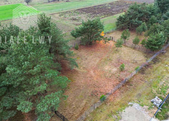 Grunt 934m2 Jachranka