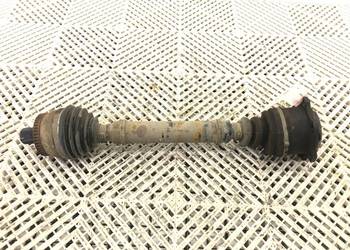 PÓŁOŚ LEWY PRZÓD VW PASSAT B5 2.5 150KM 97-01 PRZEGUB