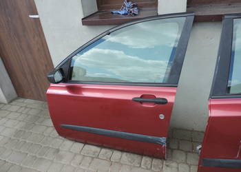 DRZWI LEWY PRZÓD FIAT STILO 1 5D HB KOLOR 132F DRZWI LEWY PRZÓD FIAT STILO 1 5D HB KOLOR 132F