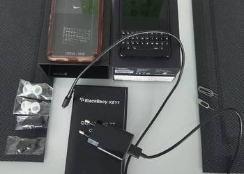 Telefon BBF100-6 BlackBerry Key2 6GB/128GB 4G (LTE) Czarny + Dodatki