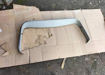 FORD FOCUS C-MAX MK1 OSŁONA RAMNKA SZYBY TYLNEJ KLAPY BAGAŻNIKA