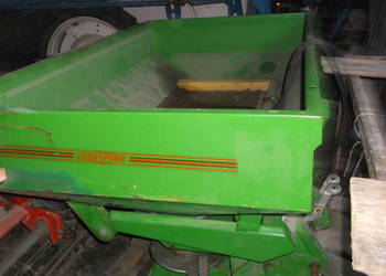 Rozsiewacz do nawazów