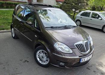 Lancia Musa 1.4 benz 95 KM, klima 2-strefowa, skóra, panorama, navi, alu