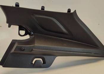 VOLVO XC40 OSŁONA SŁUPKA PRAWY TYŁ 32244155 