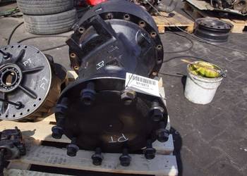 AGROTRON X720 ZWOLNICA PRAWA TYŁ PÓŁOŚ OBUDOWA 13R