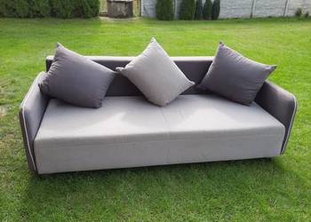 Sofa (wersalka) rozkładana z funkcją spania