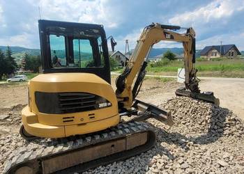 Caterpillar Minikoparka CAT 305.5 CR