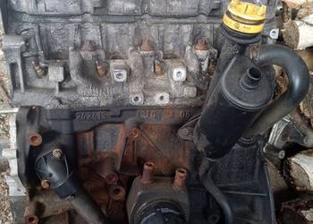 Silnik słupek Renault Trafic Laguna