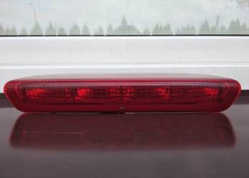 Peugeot 307 SW kombi lampa trzecie światło stop z klapy bagażnika oryginał