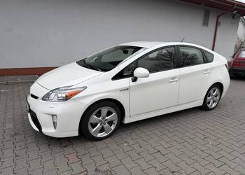 Toyota Prius III hybryda 1.8 2015r