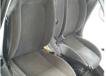 Fotele Avensis T22