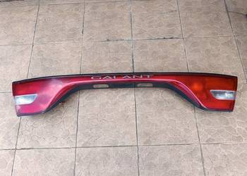 Mitsubishi Galant 7 vii Lampa tył tylna blenda oświetlenie klapy bagażnika