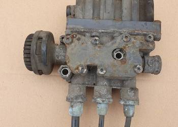 ZAWÓR PODUSZEK ECAS WABCO 4728800300