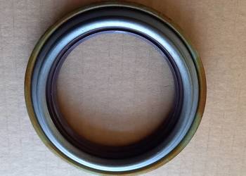 1521590/5C16-1175-AA Uszczelniacz półosi tył