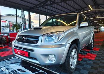 TOYOTA RAV 4 4X4 ! 2.0DIESEL ! ZADBANA !
