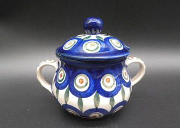 Cukiernica z ceramiki Bolesławieckiej, ozdobiona wzorem "Pawie Oczko"