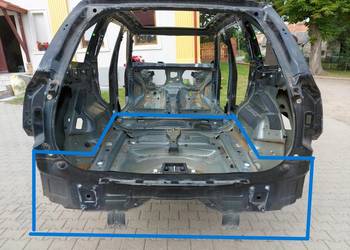 Volvo XC90 II LIFT B5 2021 pas tylny podłoga bagażnika tył