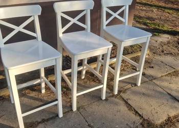 Trzy krzesła białe hoker/ barowe Ikea