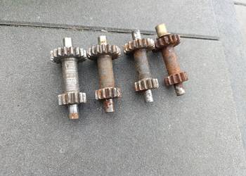 Wałek pośredni Romet pony ogar motorynka