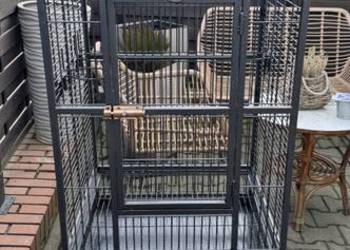 Sprzedam dużą klatkę dla papug