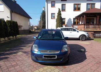 FORD FIESTA 1,3 benzyna  2007 r. 5 drzwi KLIMATYZACJA zarejestrowany