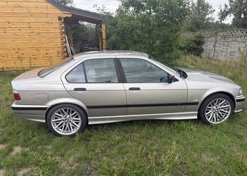 BMW E36 1.6 sedan
