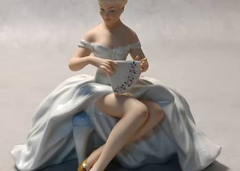 Wallendorf Porcelanowa Kolekcjonerska Figura Dama z wachlarzem Turyngia