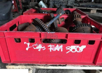 JCB TM 300 - Skrzynia - Części