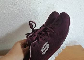 Skechers Memory Foam Rozmiar 39