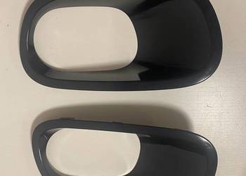 Citroen C3 III lewa prawa ramka halogena 981334467 9813345077