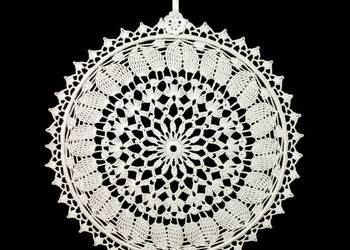 Zawieszka ozdoba na okno szydełkowa 28cm biała (Z151)